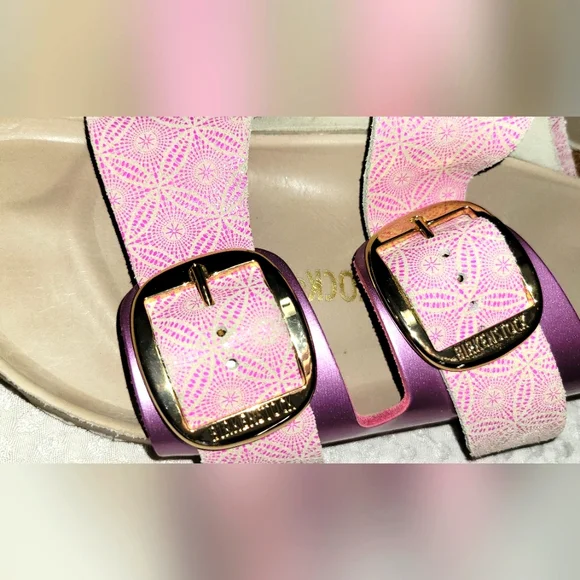 Almost New! Birkenstock Sandals - Picture 2 of 7